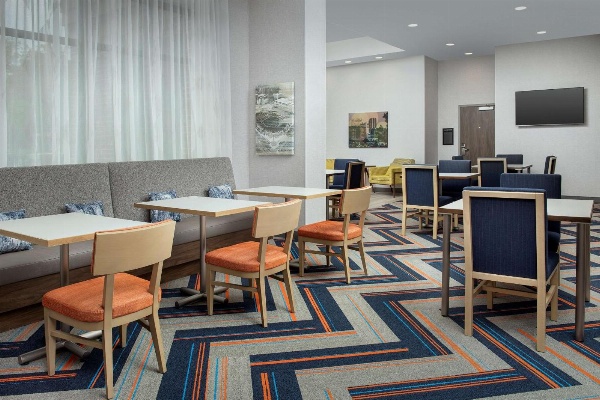 Hampton Inn By Hilton Baltimore-Downtown-Convention Center image 7